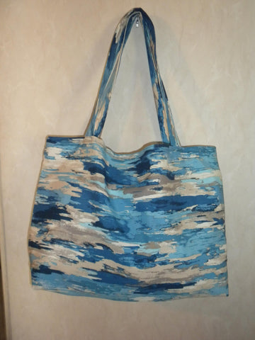 Blue waves tote bag